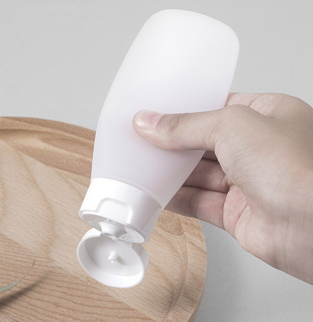 Travel Refillable Squeeze Tube , Space Saving Empty Lotion Squeeze Tubes